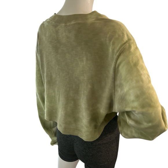 Cotton Citizen Top
Women L Green Tie Dye
Cropped Long Sleeve
Casual Lounge Knit - Picture 6 of 8